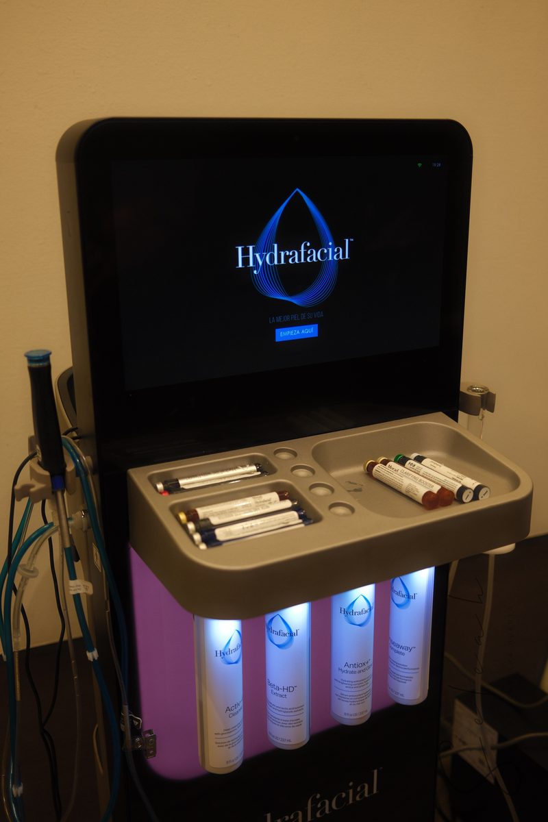 Hydrafacial Syndeo en Seleah — Zona Esmeralda